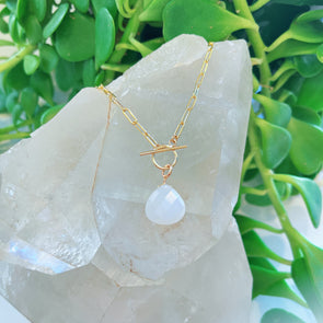 Paperclip Yellow Gold Moonstone Necklace
